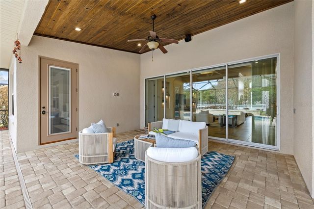 9468 WATERFORD OAKS DRIVE, Winter Haven, FL 33884