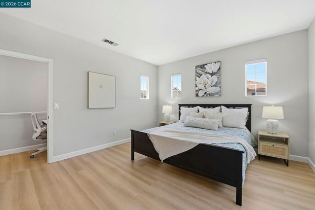 769 Plantation Ln, Hayward, CA 94544