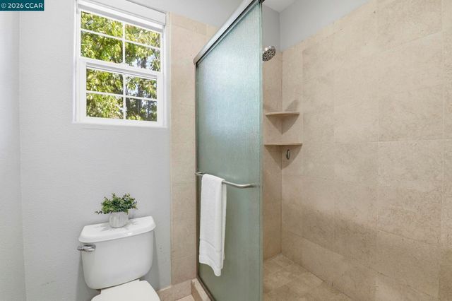 769 Plantation Ln, Hayward, CA 94544