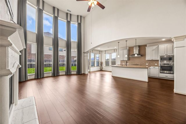 9522 Whitebark Pine Way, Cypress, TX 77433