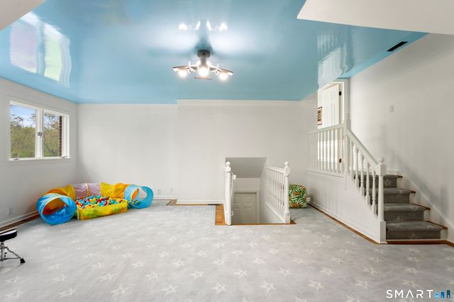 223 Jonathan Drive, Stamford, CT 06903