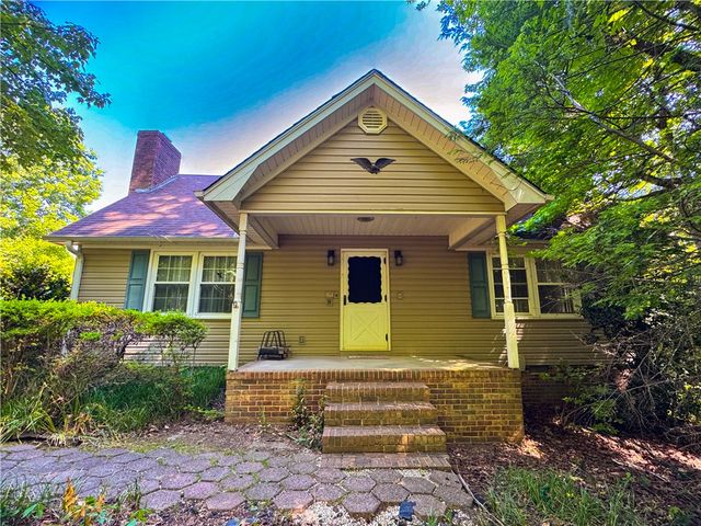 213 Anthony Road, Pickens, SC 29671