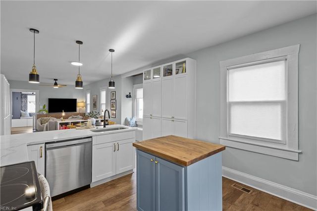 9264 Coleman AVE, Norfolk, VA 23503