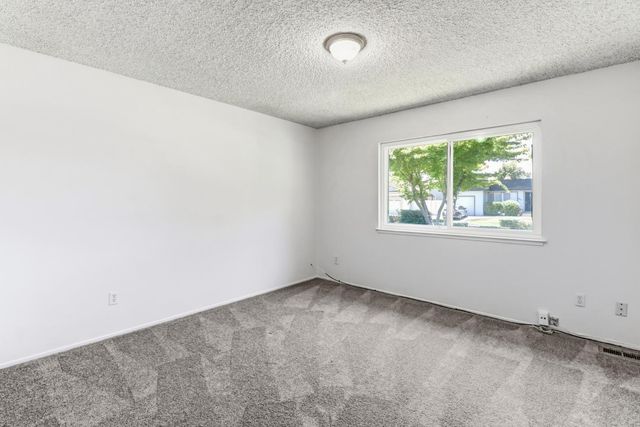7443 Mooncrest Way, Sacramento, CA 95831