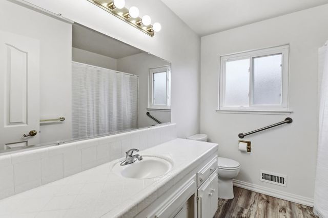 7443 Mooncrest Way, Sacramento, CA 95831