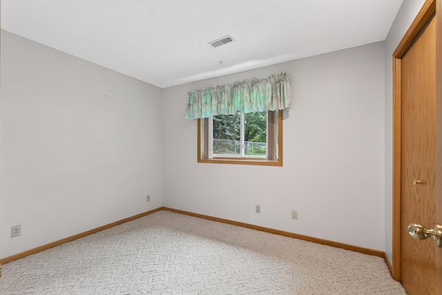 15275 88th Street NE, Elk River, MN 55330