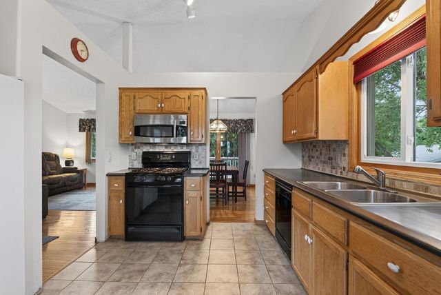 15275 88th Street NE, Elk River, MN 55330