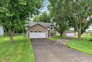 15275 88th Street NE, Elk River, MN 55330