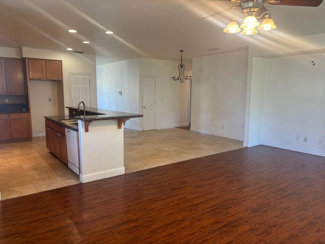 100 Marinette Ct, Roseville, CA 95747