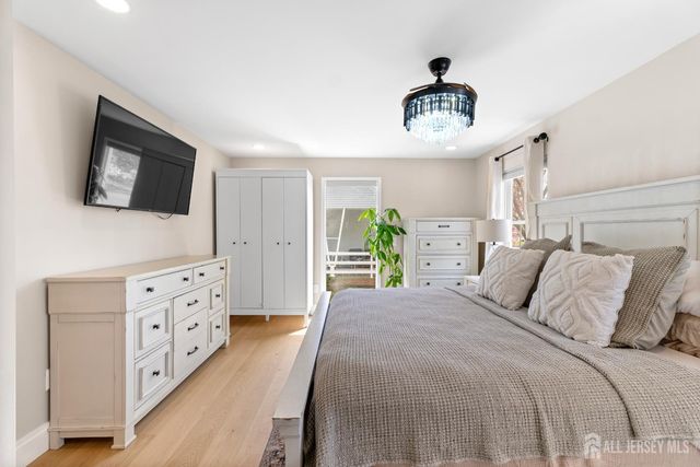 31 Virginia Avenue, Hazlet, NJ 07730