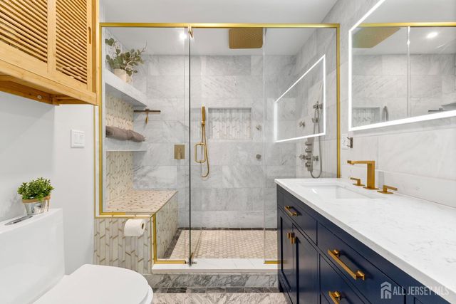 31 Virginia Avenue, Hazlet, NJ 07730