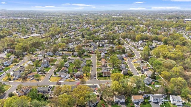 31 Virginia Avenue, Hazlet, NJ 07730