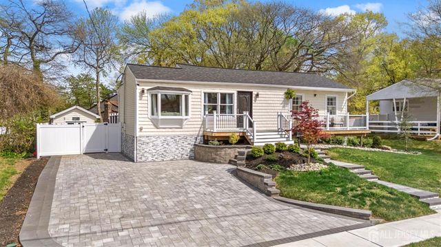 31 Virginia Avenue, Hazlet, NJ 07730