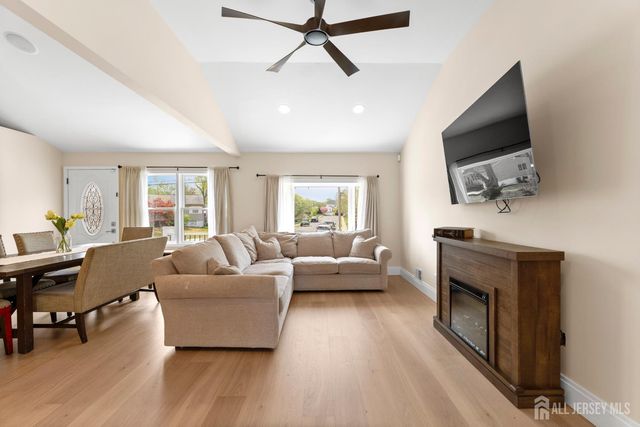 31 Virginia Avenue, Hazlet, NJ 07730