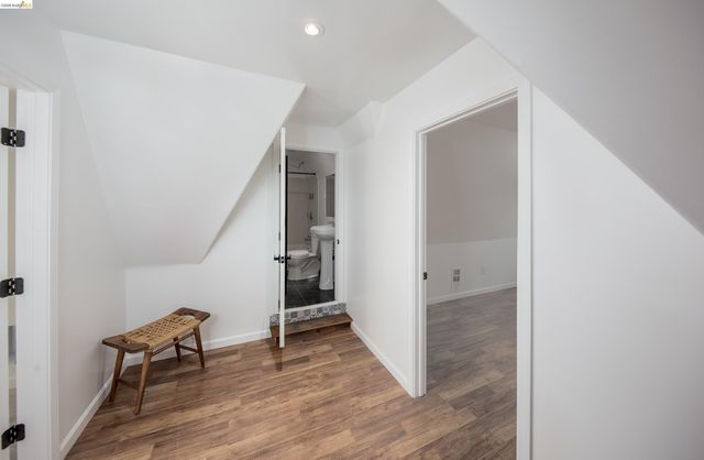 414 E 12Th St, Oakland, CA 94606