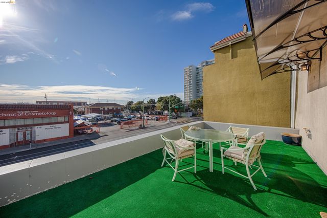 414 E 12Th St, Oakland, CA 94606