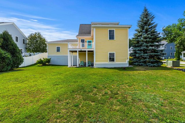 2 Pierce Drive, Rochester, NH 03867
