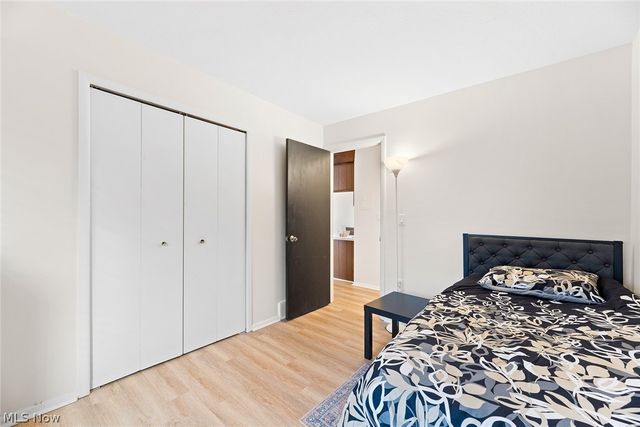 8405 N Akins Road 204, North Royalton, OH 44133