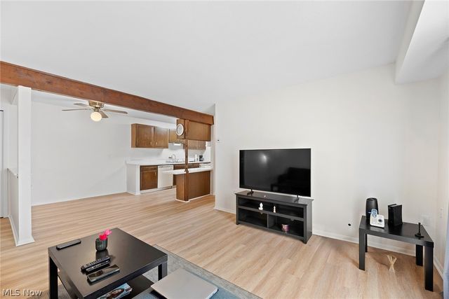 8405 N Akins Road 204, North Royalton, OH 44133