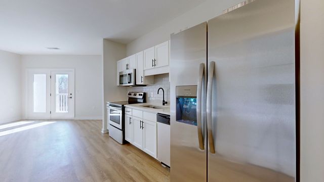 1540 Lebanon Pike Unit 311, Nashville, TN 37210