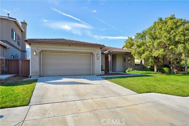 19845 Silverwood Drive, Lake Elsinore, CA 92530