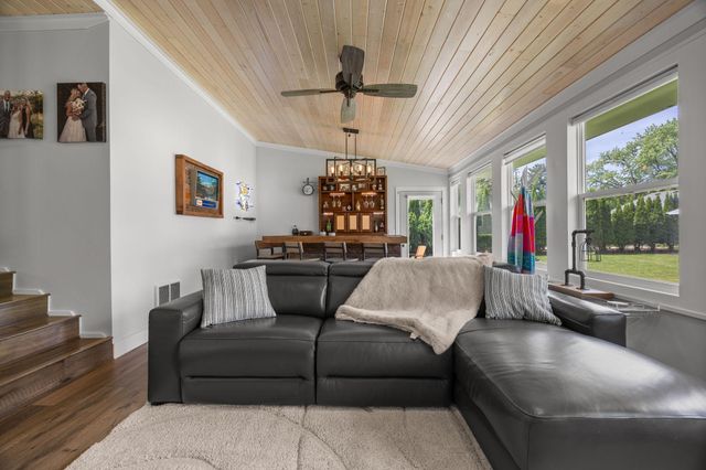 2857 Vanderbie Road, Little Canada, MN 55117