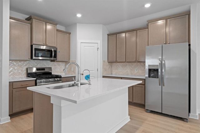 212 Brandywine RD, Hutto, TX 78634