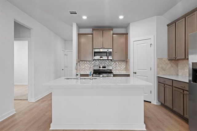 212 Brandywine RD, Hutto, TX 78634