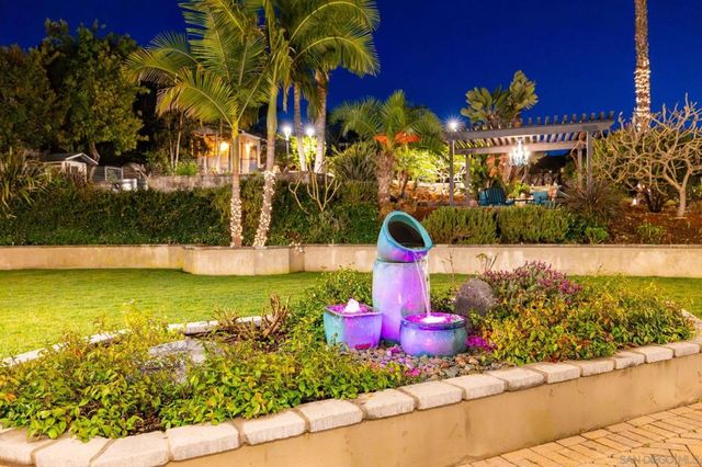 1441 E Taylor St, Vista, CA 92084