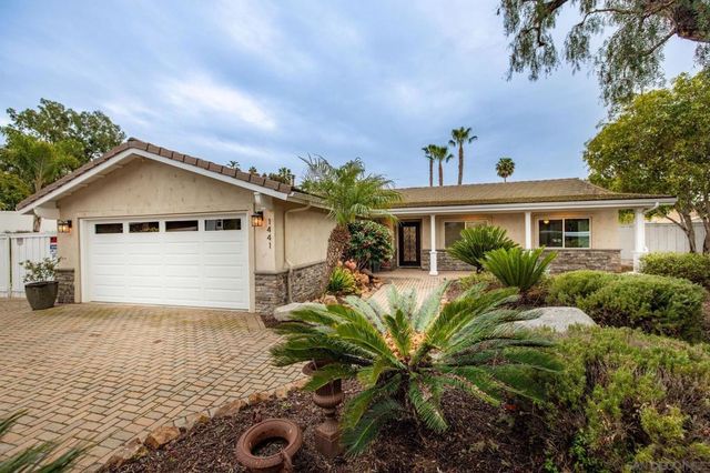 1441 E Taylor St, Vista, CA 92084