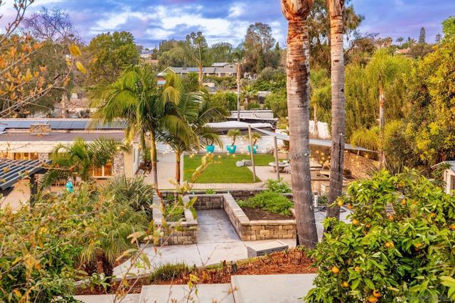 1441 E Taylor St, Vista, CA 92084