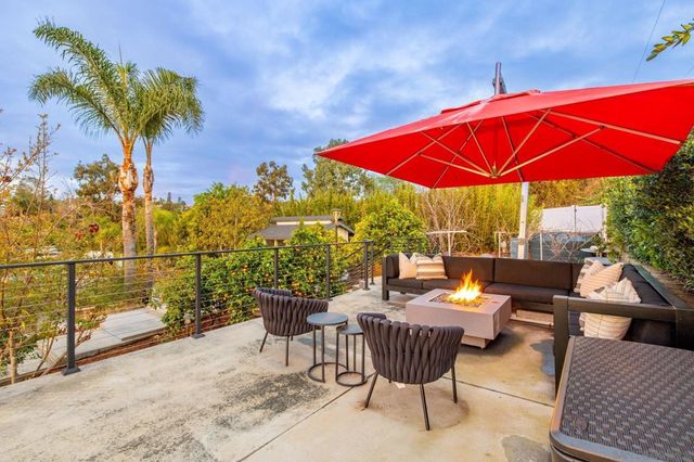 1441 E Taylor St, Vista, CA 92084