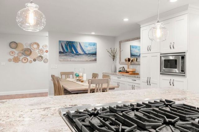 1441 E Taylor St, Vista, CA 92084