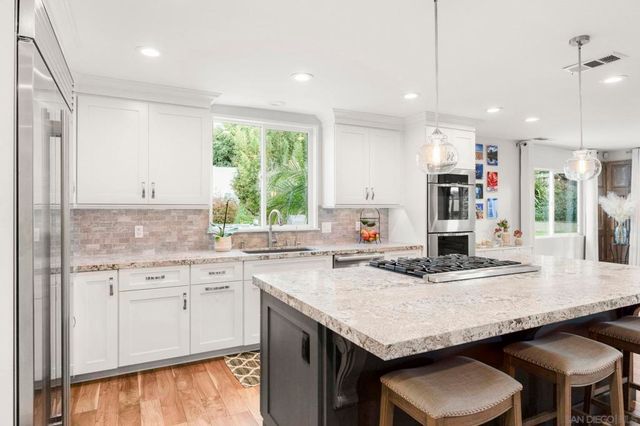 1441 E Taylor St, Vista, CA 92084