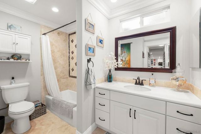 1441 E Taylor St, Vista, CA 92084