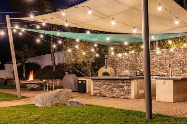 1441 E Taylor St, Vista, CA 92084