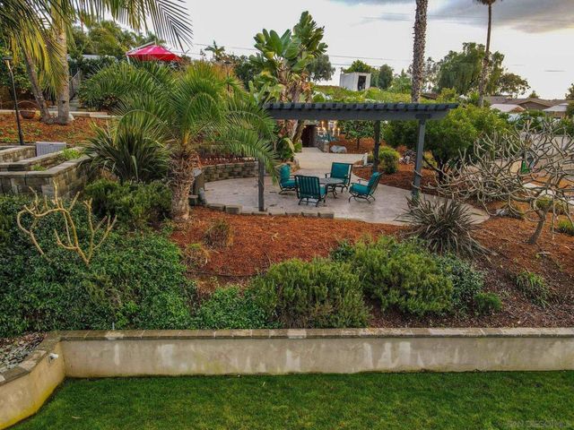 1441 E Taylor St, Vista, CA 92084