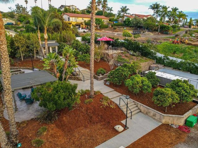 1441 E Taylor St, Vista, CA 92084