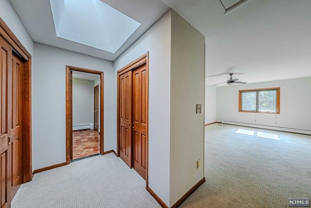 41 Cobblestone Crossing, Norwood, NJ 07648
