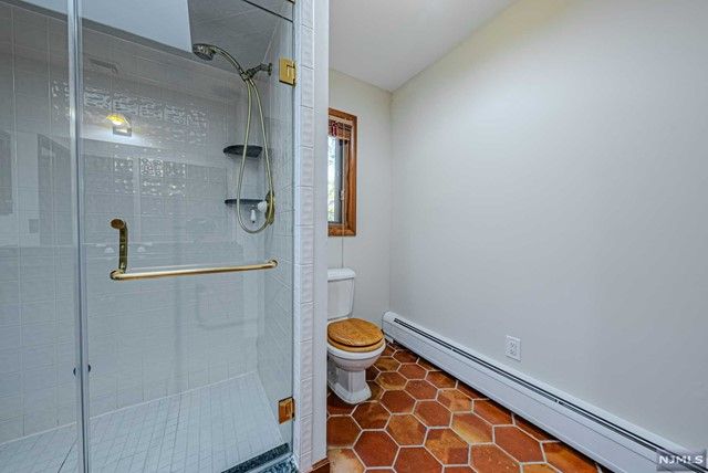 41 Cobblestone Crossing, Norwood, NJ 07648