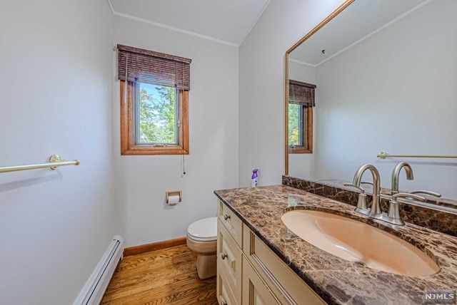 41 Cobblestone Crossing, Norwood, NJ 07648