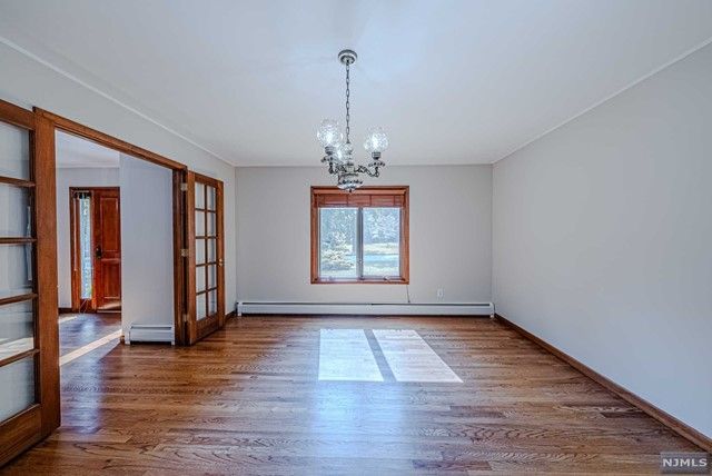 41 Cobblestone Crossing, Norwood, NJ 07648