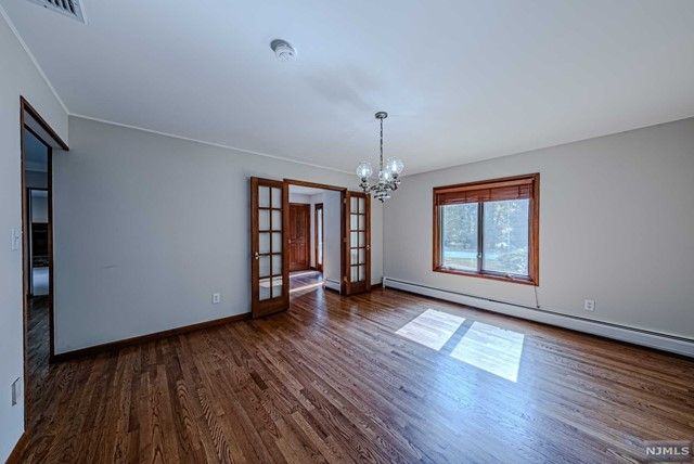 41 Cobblestone Crossing, Norwood, NJ 07648