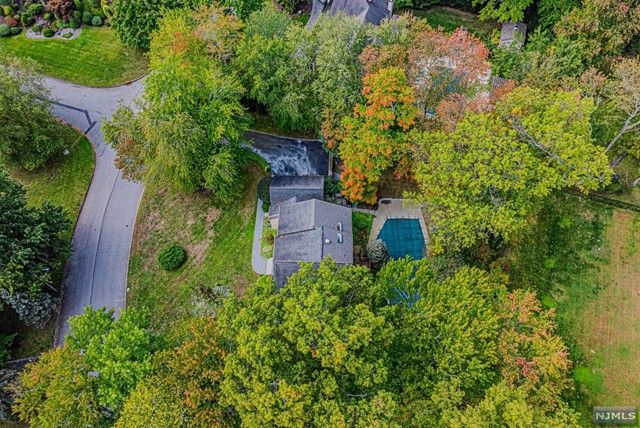 41 Cobblestone Crossing, Norwood, NJ 07648