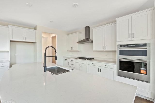 6285 Lee Court, Lisle, IL 60532