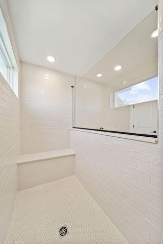 6285 Lee Court, Lisle, IL 60532