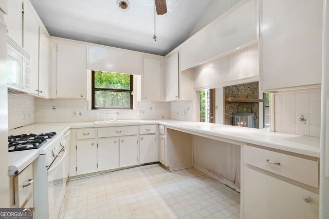 4557 Patrick Drive NE, Kennesaw, GA 30144