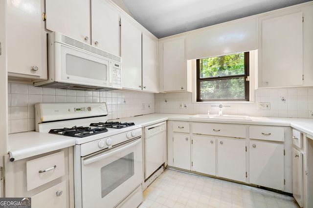 4557 Patrick Drive NE, Kennesaw, GA 30144