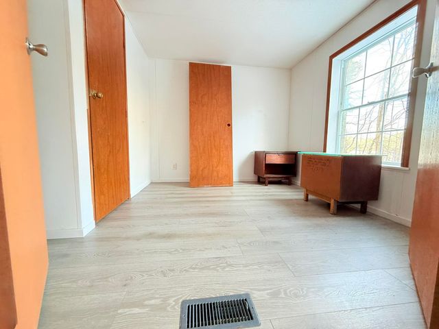 6120 Vermont Route 106, Weathersfield, VT 05151