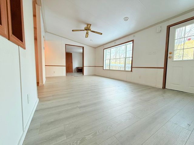 6120 Vermont Route 106, Weathersfield, VT 05151